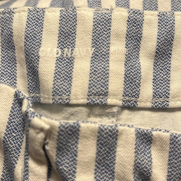Old Navy Pixie Ankle Blue/White Striped Tapered Leg, Size 2 EXCELLENT … - Picture 3 of 4